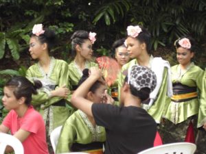 Digital StillCamera (Bus, „MRT“, Sentosa und weitere erste Eindrücke (von Peter, Ferry und Grete))